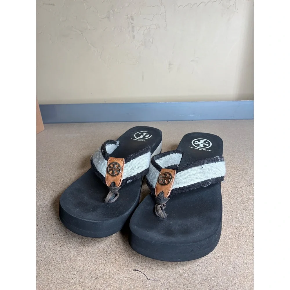Tory Burch Platform Flip Flop Sandals Black White Striped Wedge Medallion Sz 8